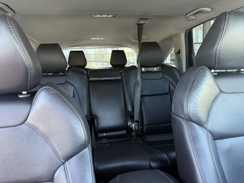 Used 2016 Acura MDX w/ AcuraWatch Plus Package AWD/4WD image 24