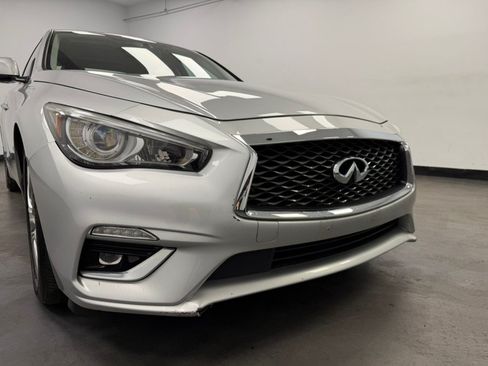 Used 2019 INFINITI Q50 Luxe w/ Essential Package (3.0T Luxe) AWD/4WD image 16