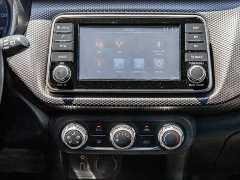 Used 2020 Nissan Kicks S FWD image 13