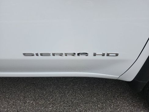 New 2026 GMC Sierra 2500 Pro image 9