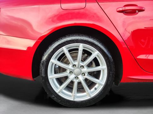 Used 2015 Audi A4 2.0T Premium Plus w/ Technology Package image 30