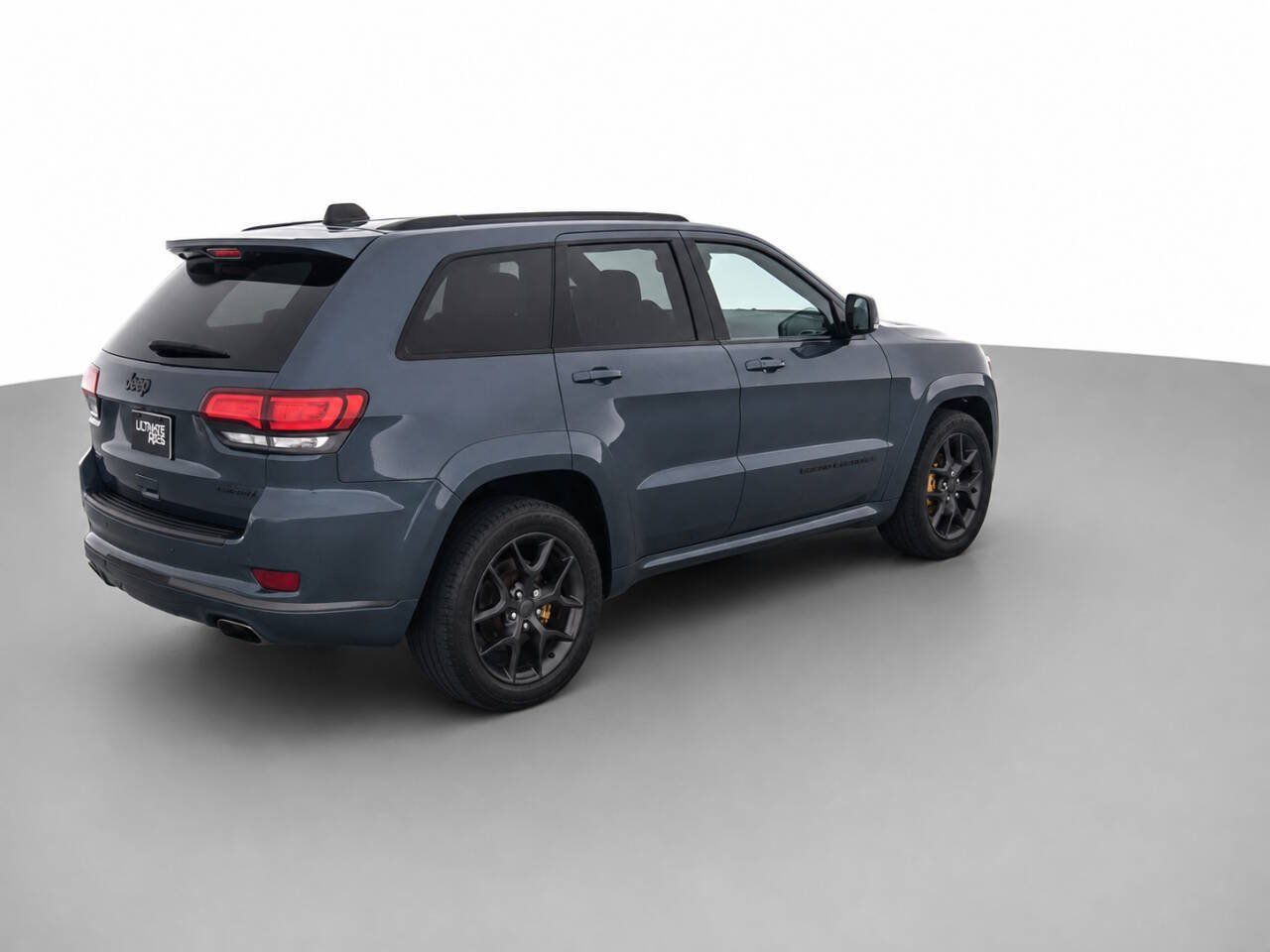 Used 2019 Jeep Grand Cherokee Limited AWD/4WD image 5