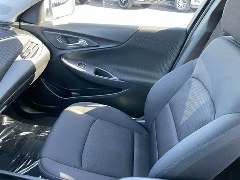 Used 2023 Chevrolet Malibu LT FWD image 18