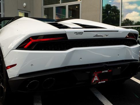 Used 2017 Lamborghini Huracan LP 610-4 AWD/4WD image 16