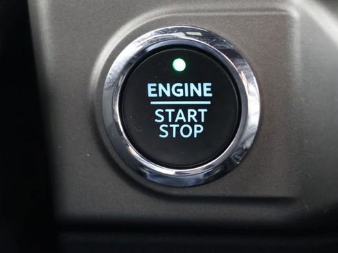 Used 2022 Ford F150 Raptor w/ Convenience Package image 17