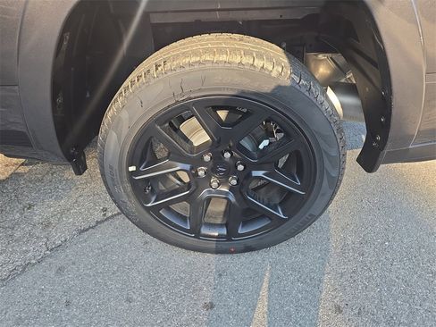 New 2026 RAM 1500 Laramie w/ Night Edition image 28