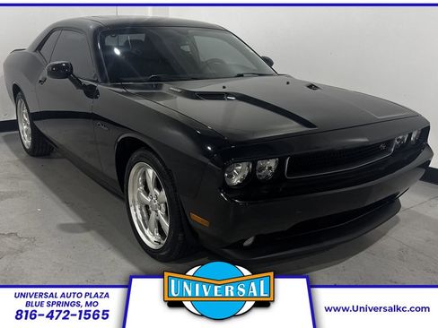 Used 2011 Dodge Challenger R/T image 1