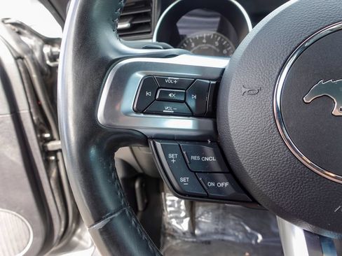 Used 2018 Ford Mustang Premium RWD image 14