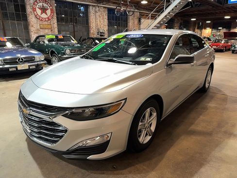 Used 2020 Chevrolet Malibu LS w/ LPO, Convenience Package 2 image 8