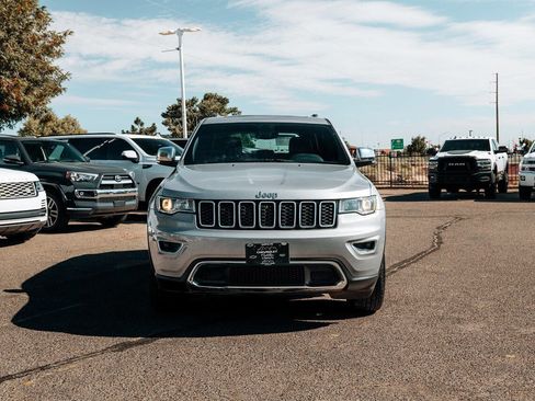 Used 2021 Jeep Grand Cherokee Limited AWD/4WD image 2