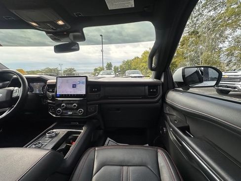 Used 2022 Ford Expedition Max Limited AWD/4WD image 31