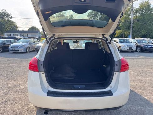 Used 2015 Nissan Rogue S w/ Convenience Package AWD/4WD image 17