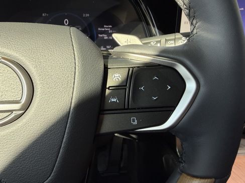 Used 2026 Lexus RX 350 AWD/4WD image 18
