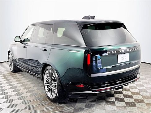 New 2026 Land Rover Range Rover Long Wheelbase SE image 7