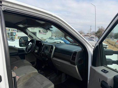 Used 2018 Ford F250 XL w/ Power Equipment Group image 6