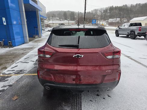 Used 2022 Chevrolet TrailBlazer RS w/ Sun and Liftgate Package image 8