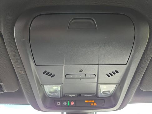 Used 2022 Chevrolet Blazer RS image 9