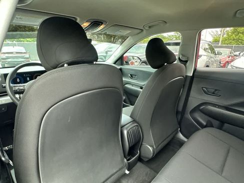 Used 2024 Hyundai Kona SE FWD image 16