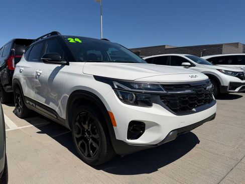 Certified 2024 Kia Seltos X-Line AWD/4WD image 2