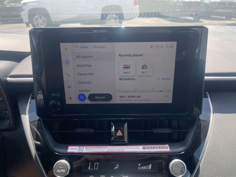 Used 2025 Toyota Corolla LE FWD image 19
