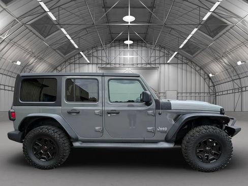 Used 2018 Jeep Wrangler Unlimited Sport S image 4