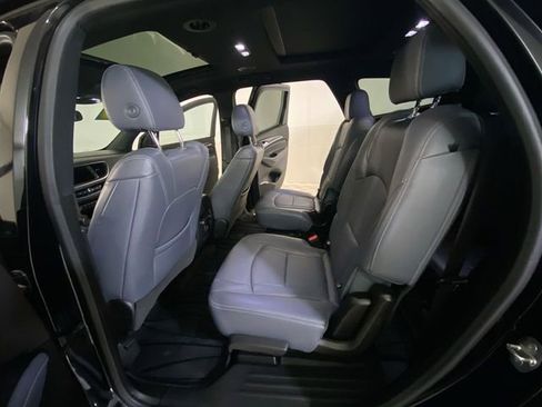 Used 2023 Buick Enclave Essence w/ Experience Buick Package image 28