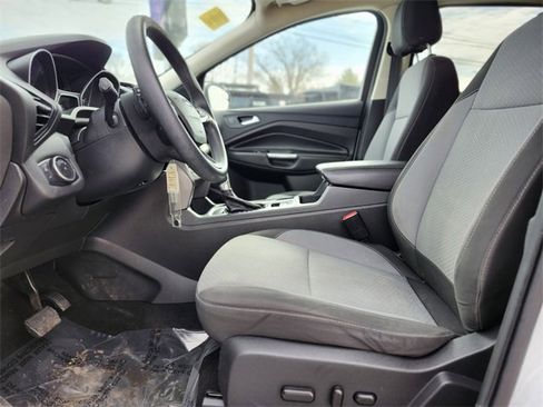 Certified 2017 Ford Escape SE image 18