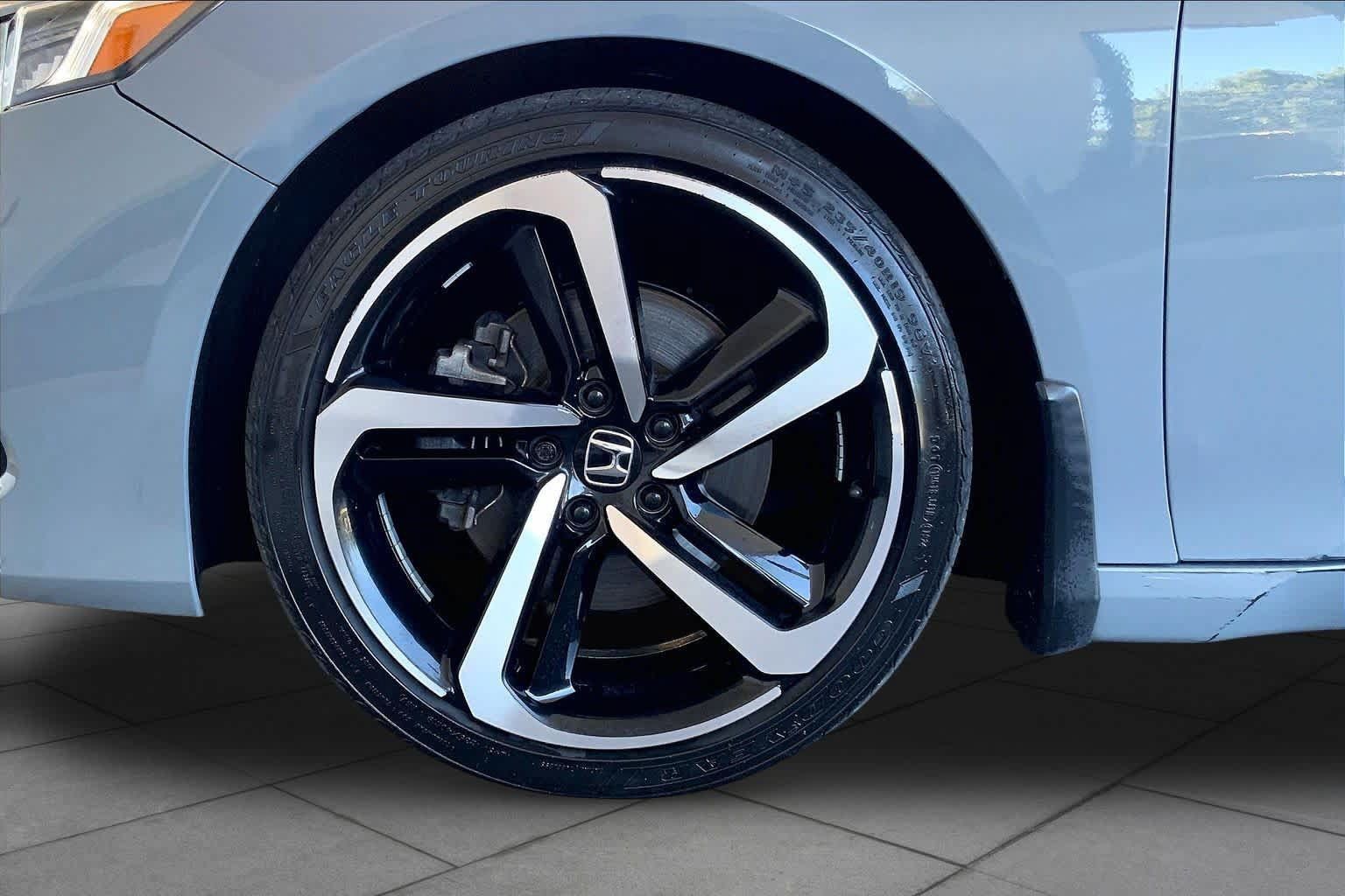 Used 2021 Honda Accord Sport image 11