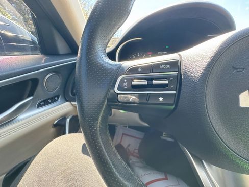 Used 2023 Kia Stinger GT2 AWD/4WD image 16