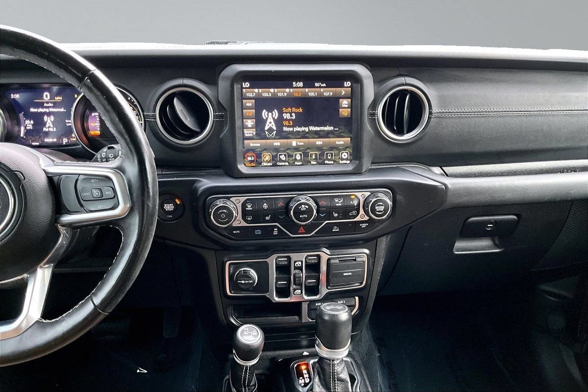 Used 2021 Jeep Wrangler Unlimited Sahara w/ Cold Weather Group AWD/4WD image 24