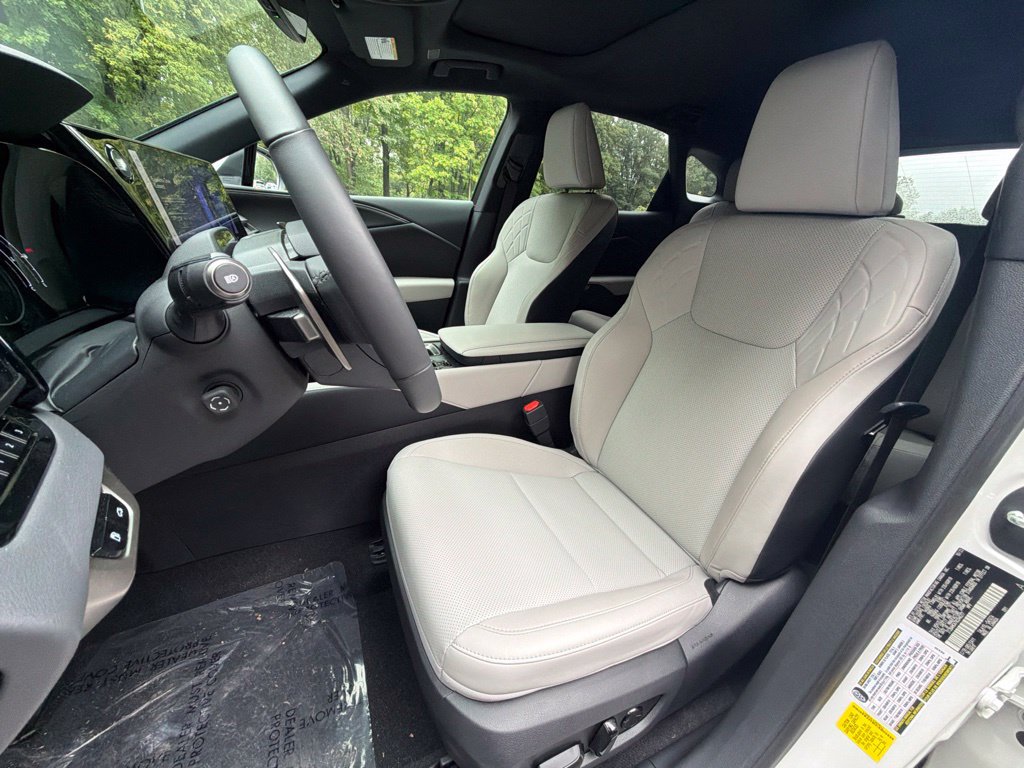 Used 2024 Lexus RX 350 Premium w/ Convenience Package AWD/4WD image 17