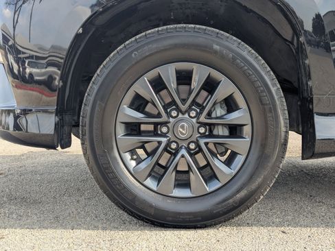 Used 2021 Lexus GX 460 Premium image 31