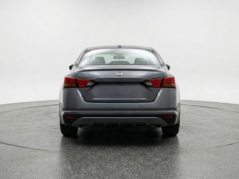 Used 2025 Nissan Altima 2.5 SV FWD image 7