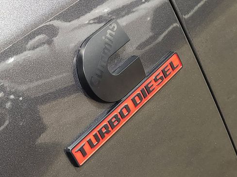 Used 2021 RAM 2500 Laramie w/ Night Edition image 29