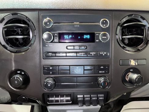 Used 2015 Ford F250 XL w/ XL Value Package image 19