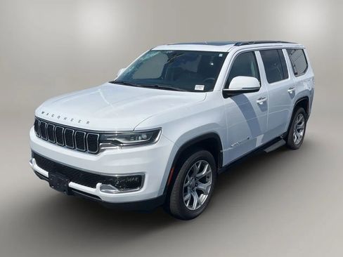 Used 2022 Jeep Wagoneer Series I w/ Premium Group I AWD/4WD image 1