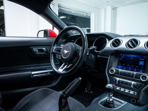 Used 2021 Ford Mustang GT RWD image 8