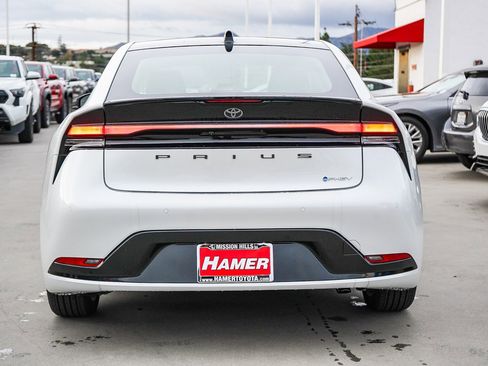 New 2026 Toyota Prius Plug-In Hybrid image 8