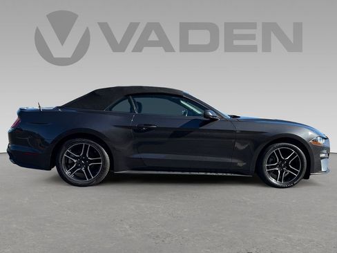 Used 2022 Ford Mustang Premium image 8