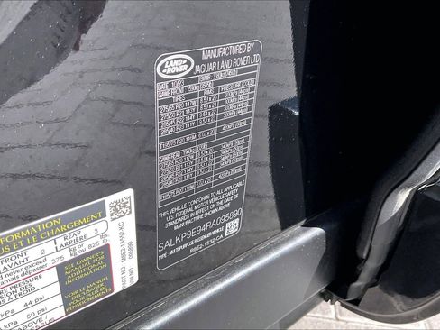 Certified 2024 Land Rover Range Rover SE AWD/4WD image 34
