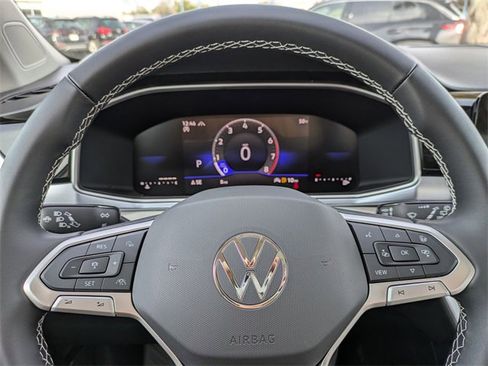 New 2026 Volkswagen Taos SE image 30
