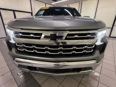 Used 2023 Chevrolet Silverado 1500 LTZ w/ Technology Package image 11