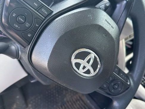 Used 2024 Toyota Corolla Cross L FWD image 7
