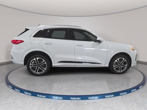 Used 2025 Audi Q5 Premium AWD/4WD image 5