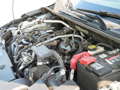 Used 2021 Nissan Sentra SR FWD image 40