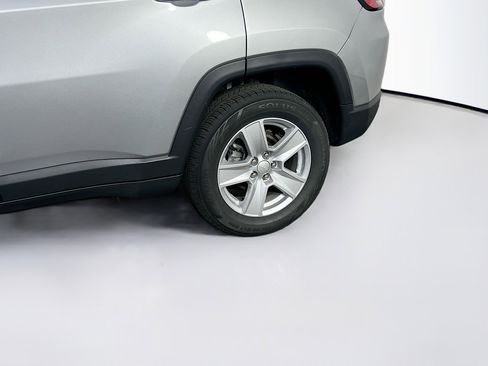 Used 2022 Jeep Compass Latitude w/ Convenience Group AWD/4WD image 28