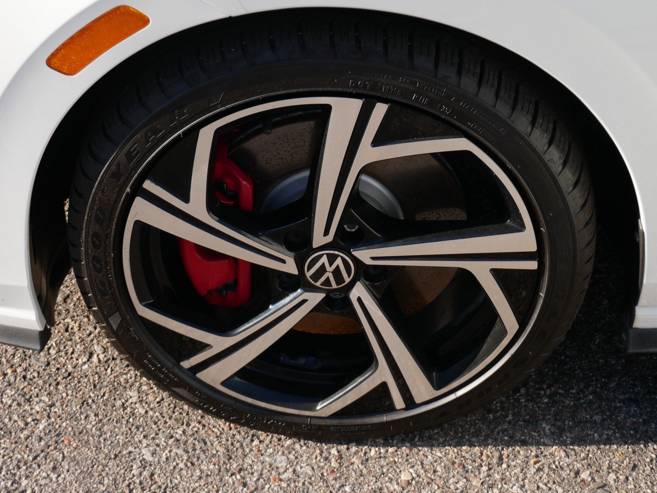Certified 2024 Volkswagen GTI SE FWD image 11
