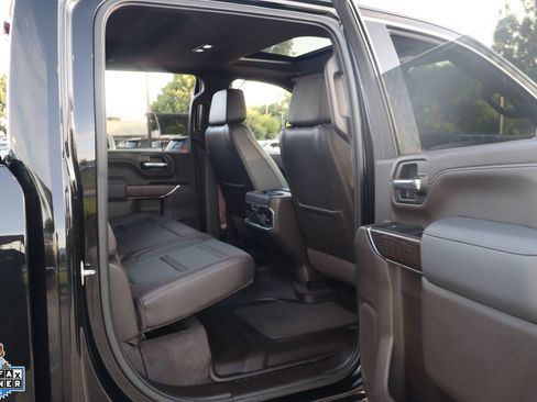 Used 2021 GMC Sierra 2500 Denali w/ Denali Black Diamond Edition AWD/4WD image 28