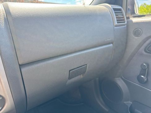 Used 2006 Chevrolet Colorado LT AWD/4WD image 17