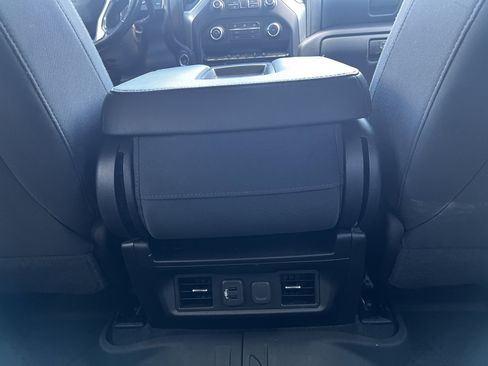 Used 2020 Chevrolet Silverado 1500 LT Trail Boss image 8